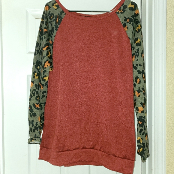 Acting Pro Sweaters - 😍1X cheatuh print